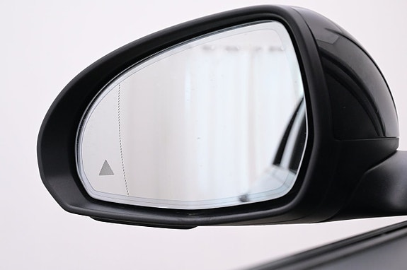 Mercedes-Benz C300 20 of 27