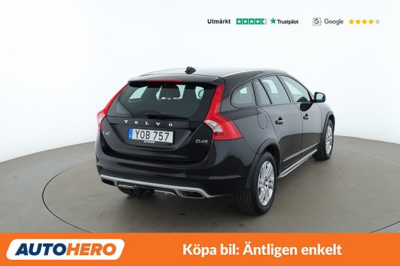 Volvo V60 Cross Country 6 of 30