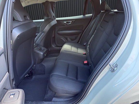 Volvo V60 14 of 20