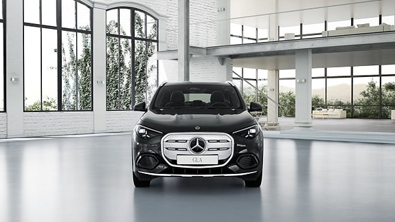 Mercedes-Benz GLA250 8 of 16