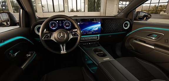 Mercedes-Benz GLA250 10 of 16