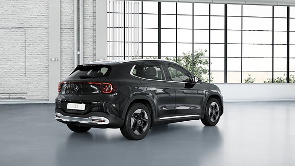 Mercedes-Benz GLA250 3 of 16