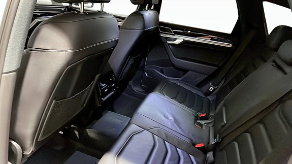 Volkswagen Touareg 12 of 14