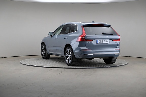 Volvo XC60 2 of 28