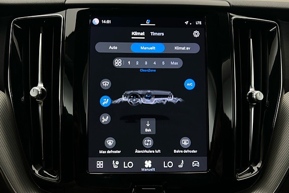 Volvo XC60 21 of 28