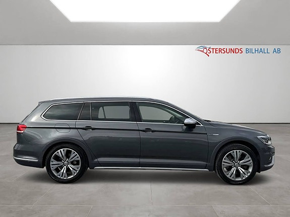 Volkswagen Passat Alltrack 6 of 13
