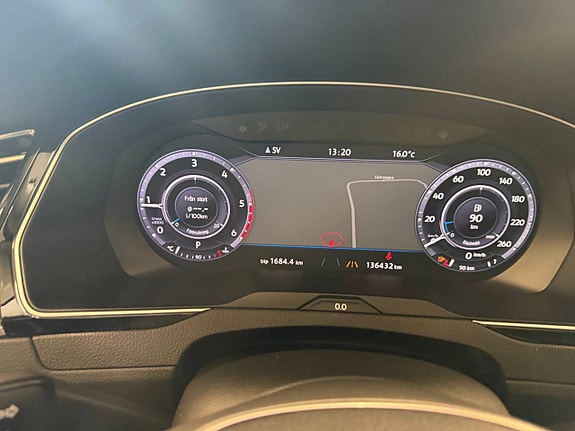Volkswagen Passat Alltrack 10 of 13
