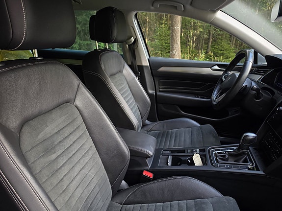 Volkswagen Passat 8 of 16