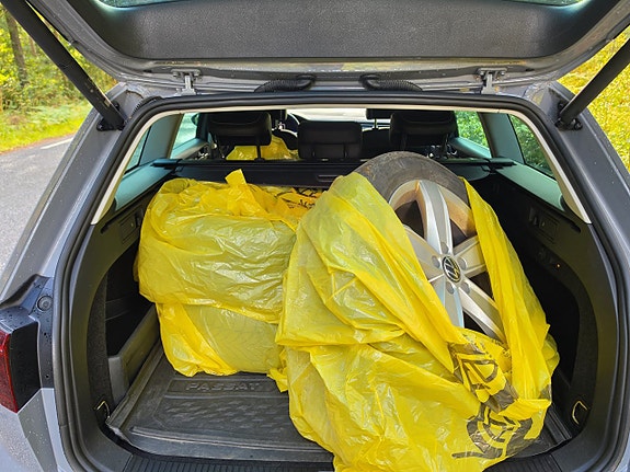 Volkswagen Passat 9 of 16