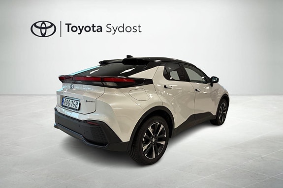 Toyota C-HR 17 of 18