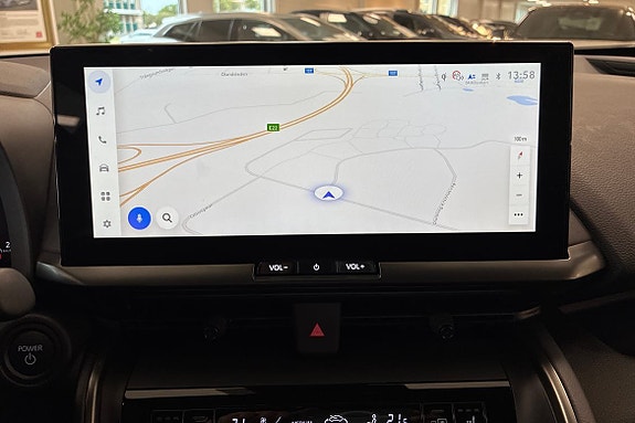 Toyota C-HR 13 of 18