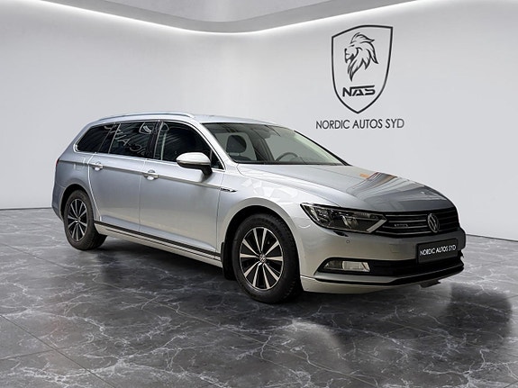 Volkswagen Passat 8 of 24