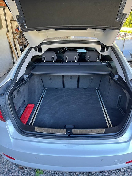 BMW 320d 8 of 8