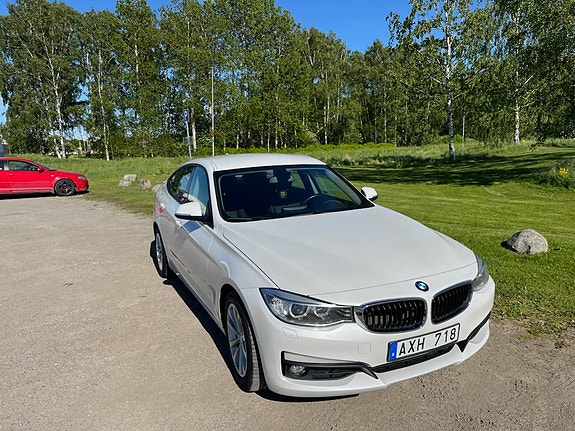 BMW 320d 3 of 8