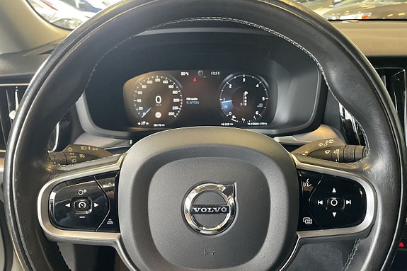 Volvo V60 8 of 13