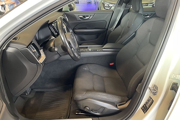 Volvo V60 7 of 13