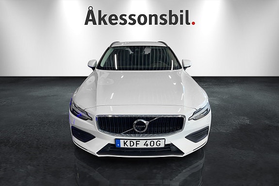 Volvo V60 2 of 13