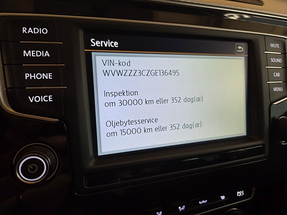 Volkswagen Passat Alltrack 7 of 18
