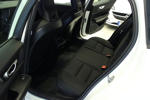 Volvo V60 9 of 9
