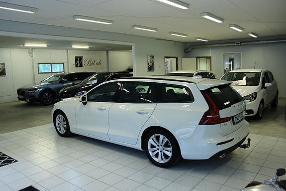 Volvo V60 4 of 9