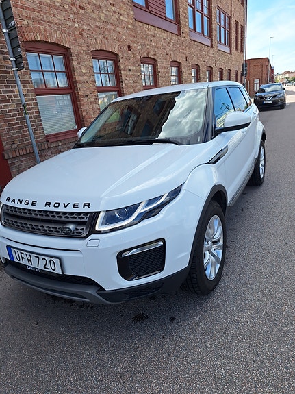 Land Rover Range Rover Evoque 12 of 14