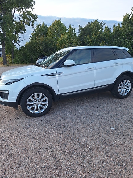Land Rover Range Rover Evoque 2 of 14