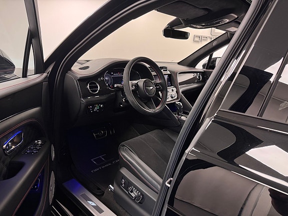 Bentley Bentayga 3 of 25