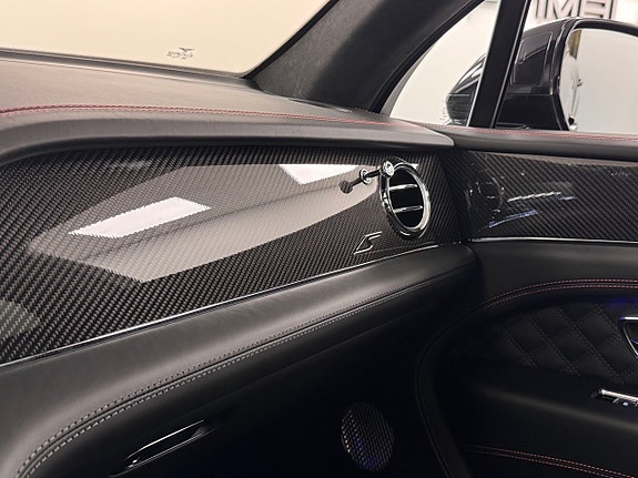 Bentley Bentayga 13 of 25
