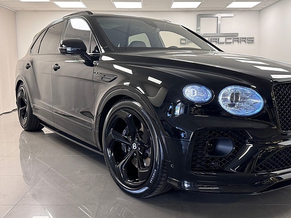 Bentley Bentayga 2 of 25