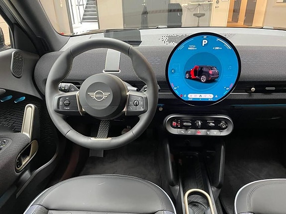 MINI Aceman E 8 of 15