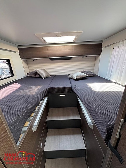 Adria MATRIX SUPREME 670 SL - 140HP 43H Långbädd 6 of 11