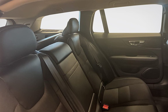 Volvo V60 10 of 11