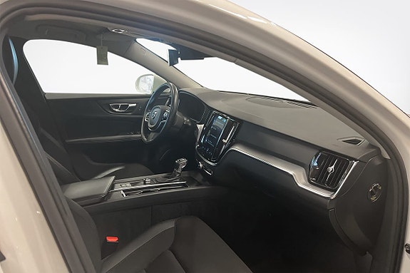 Volvo V60 9 of 11