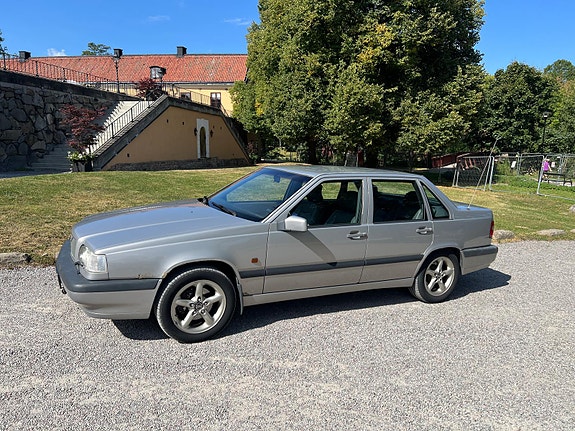 Volvo 850 3 of 7