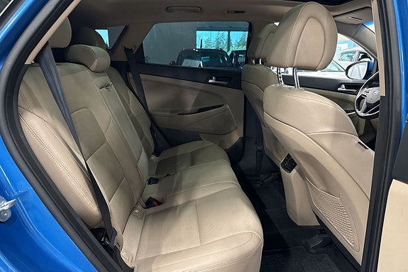 Hyundai Tucson 24 of 27
