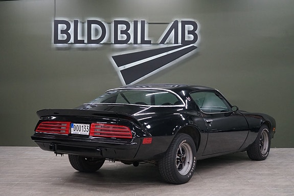 Pontiac Firebird 4 of 18