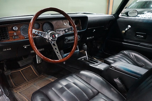 Pontiac Firebird 7 of 18