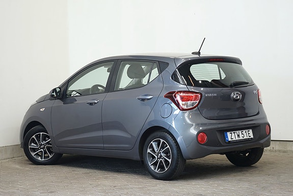 Hyundai i10 3 of 10