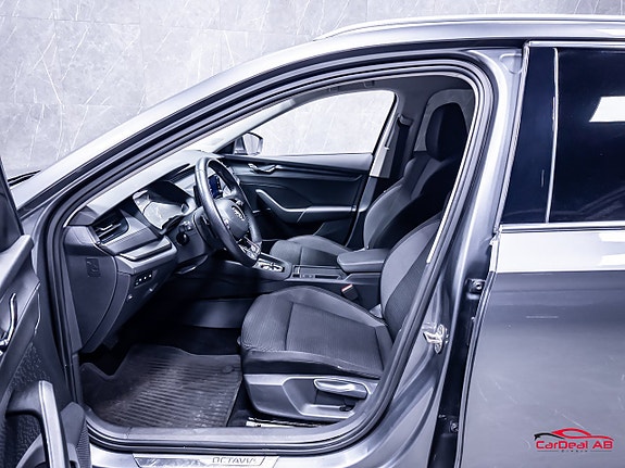 Skoda Octavia 10 of 27