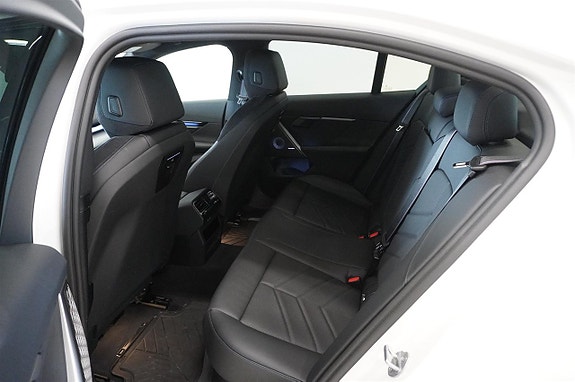 BMW 550e 8 of 14