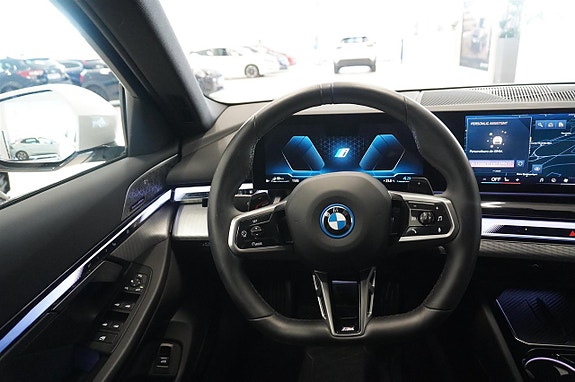BMW 550e 11 of 14