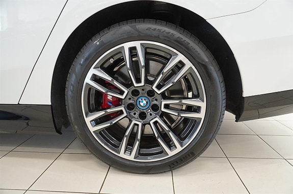 BMW 550e 7 of 14