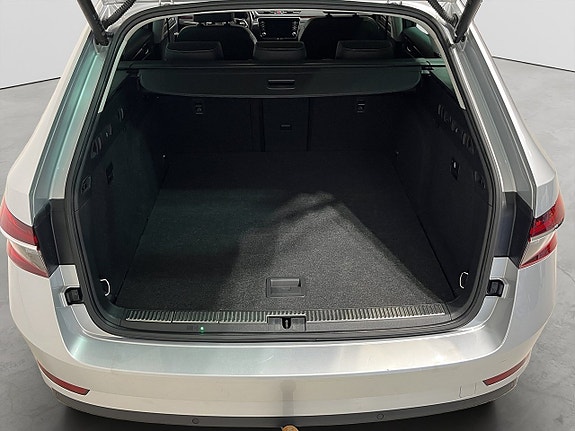 Skoda Superb 11 of 21