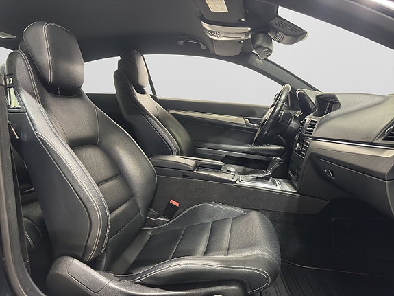 Mercedes-Benz E200 10 of 20