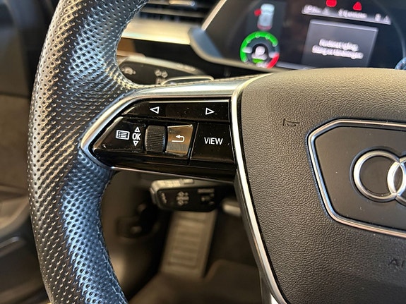 Audi e-tron Sportback 21 of 23