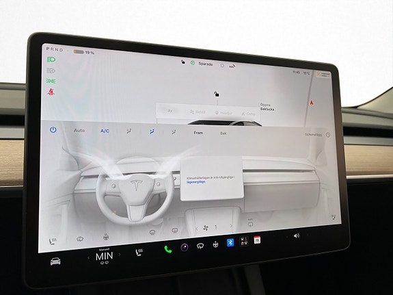 Tesla Model 3 16 of 30