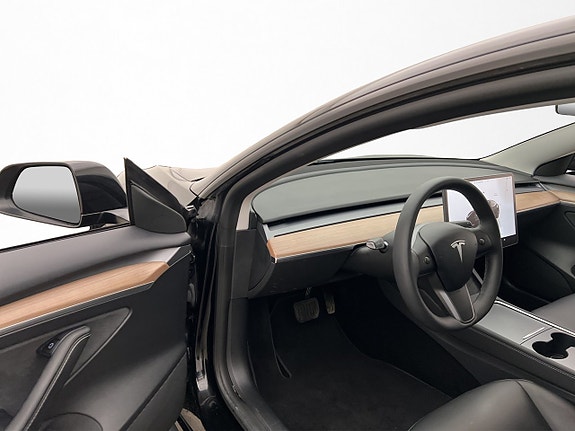 Tesla Model 3 10 of 30