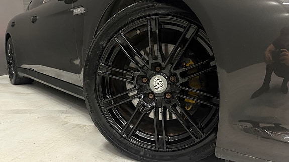 Porsche Panamera 10 of 30