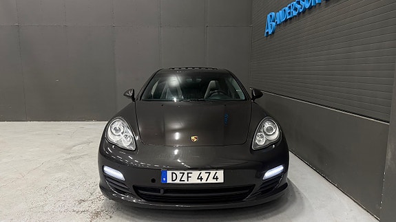 Porsche Panamera 9 of 30