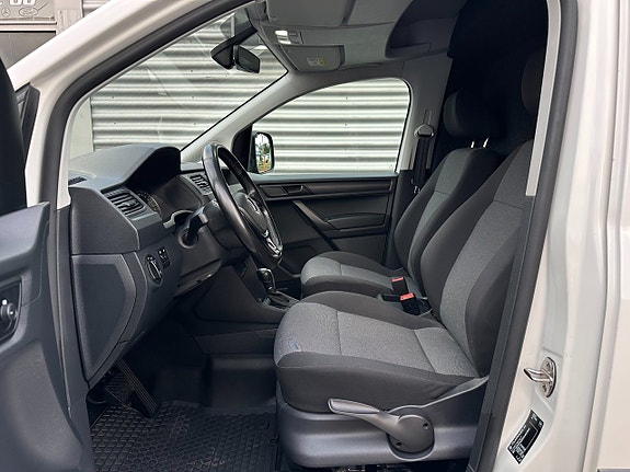 Volkswagen Caddy Maxi 11 of 26
